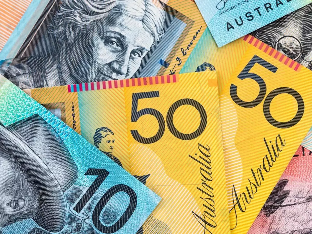 Australians under serious financial stress -report Australians under serious financial stress -report