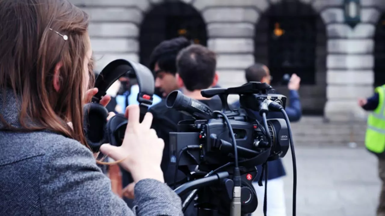 Threats, abuse at women journalists reached crisis point, says report Threats, abuse at women journalists reached crisis point, says report