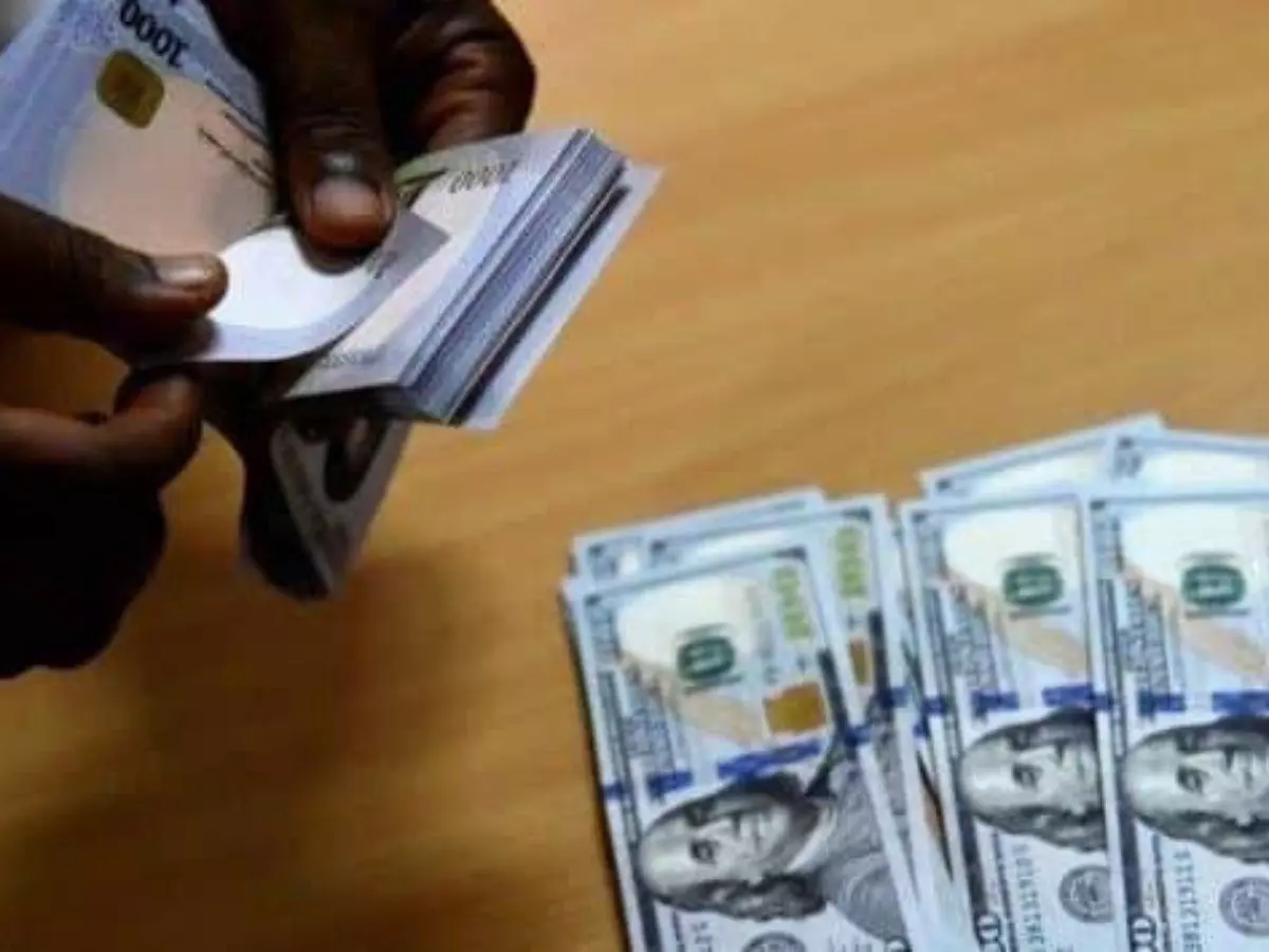 Naira falls 0.04% against dollar