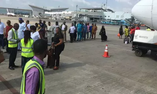 Minister apologises to passengers for aviation workers’ strike