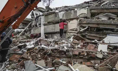Nearly 7,000 dead in Turkey after earthquake