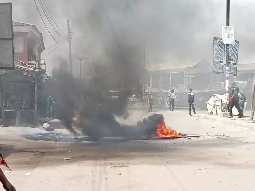 Angry residents protest over Naira crisis in Kwara