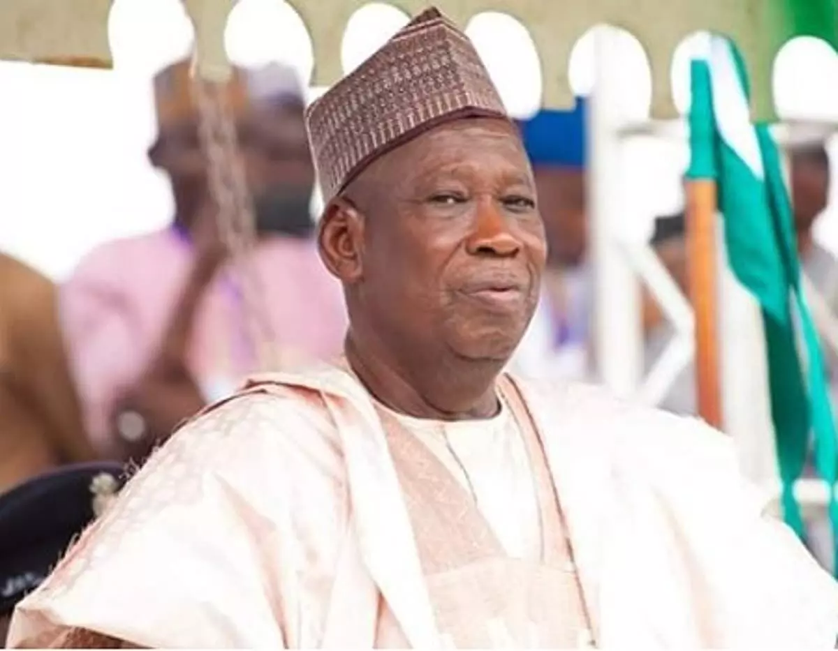 Naira Crisis: Ganduje distributes palliatives