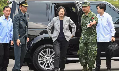 Taiwanese presidents visit: China neednt overreact, U.S. Officials say