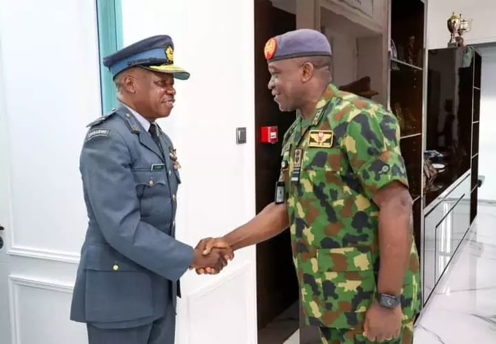 Zimbabwe seeks technical support from Nigerian Air Force