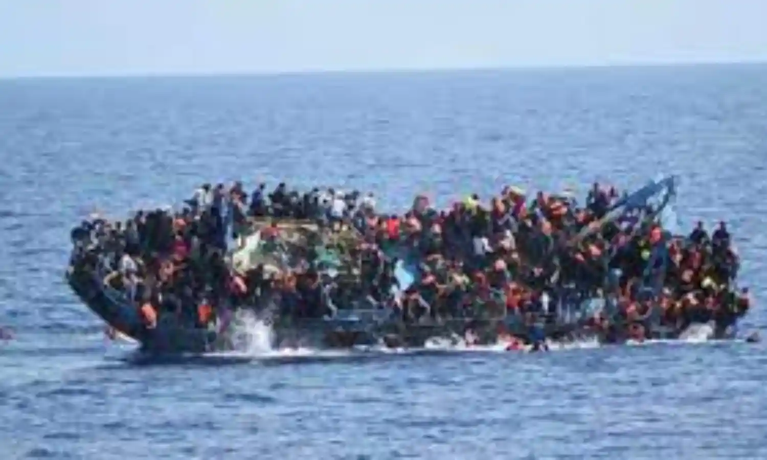 Migrant boat disaster off Tunisian coast kills 10 persons