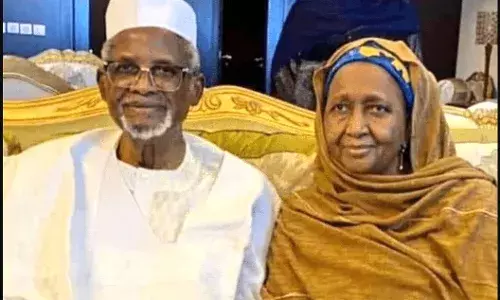 Aminu Dantata receives condolences from Buhari in Makkah