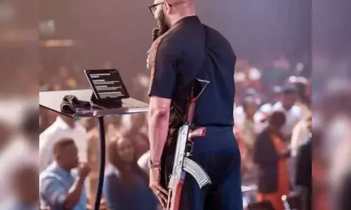 Alleged gun possession: Absence of lawyer delays trial of 3 pastors