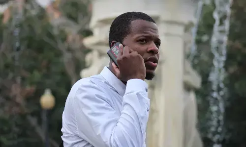 Over 30 minutes phone calls increases high blood pressure – Research