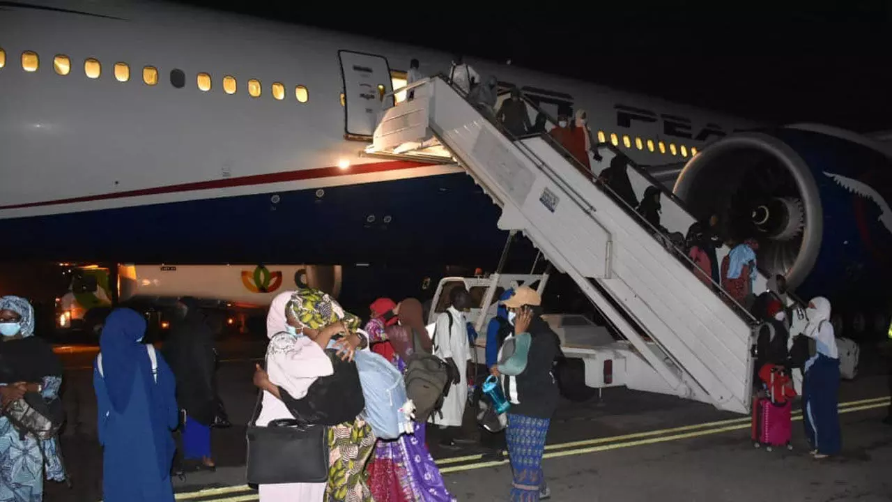 Sudan conflict: 1,700 Nigerians soon to be evacuated – NiDCOM Sudan conflict: 1,700 Nigerians soon to be evacuated – NiDCOM