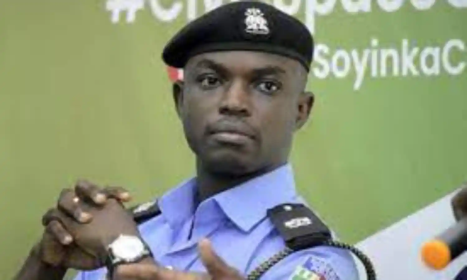 Police arrest fake “Police Inspector” in Lagos