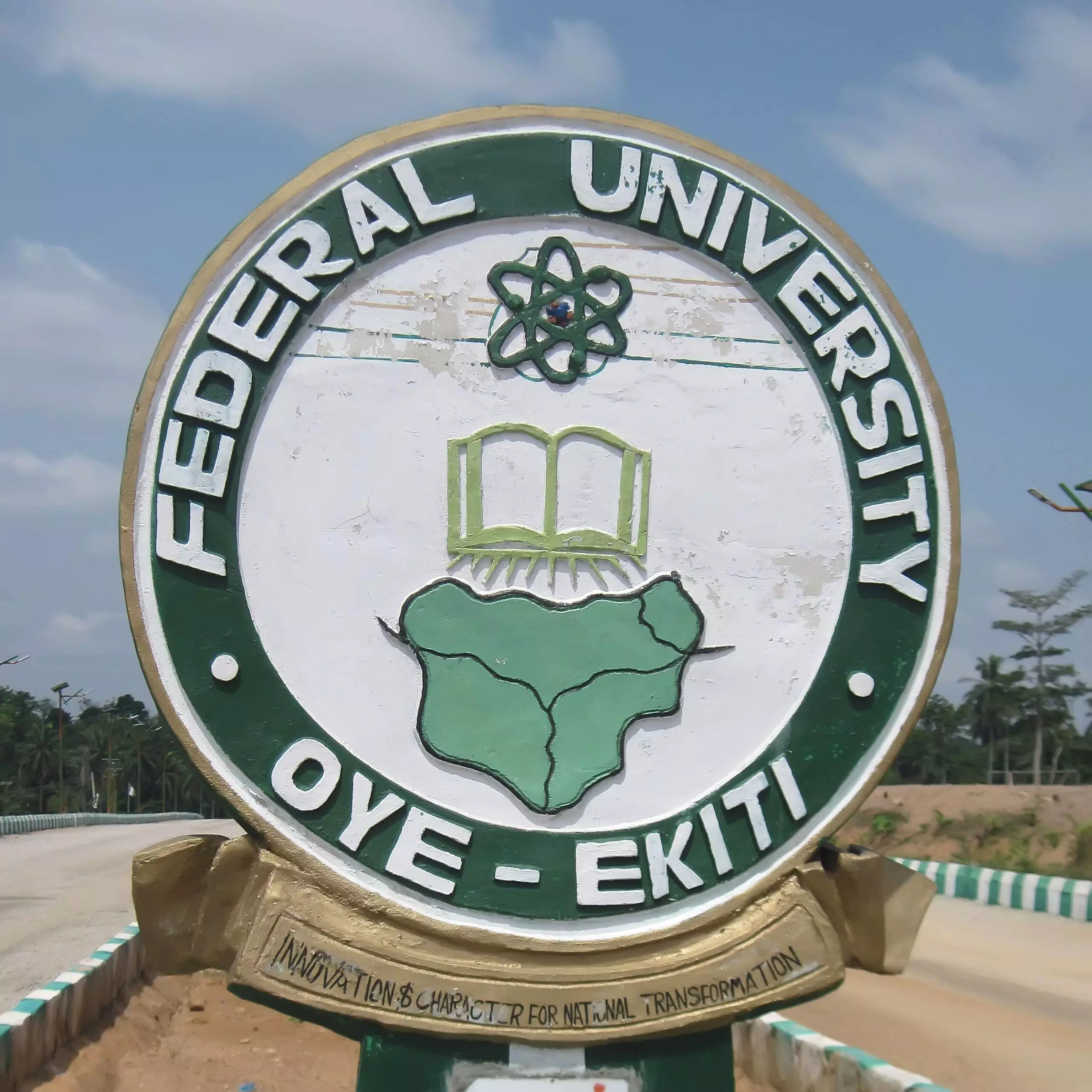 Oye-Ekiti varsity dismisses report on ”battalion millipede invasion” of campus
