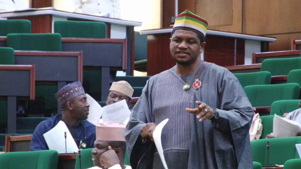 Reps demand investigation of killing by task force