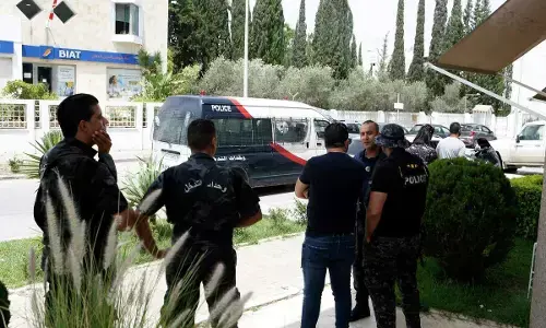 Man fatally stabs police officer outside Brazilian embassy