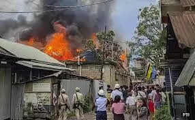 Indian authorities extend internet ban in violence-hit state