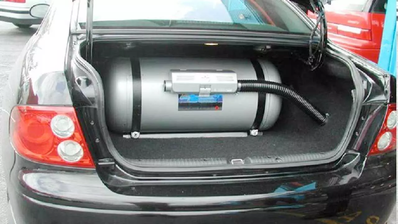 Transport tech opens workshops for Nigerians to convert vehicles to auto gas