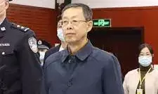 Chinese ex-official receives suspended death sentence for graft