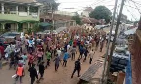 Shooting rocks Anambra community over ownership of parks