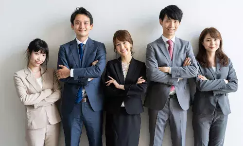 Less young Japanese desire to build dual-income families: survey