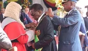 Zimbabwe president sworn in for 2nd term after questionable vote