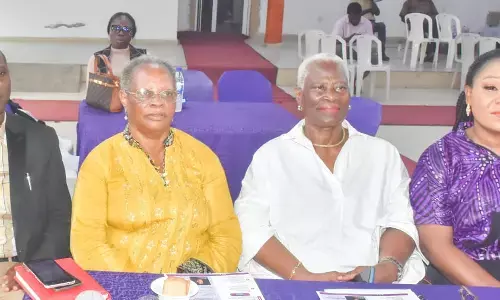 Female engineers teach elderly citizens new tech trends