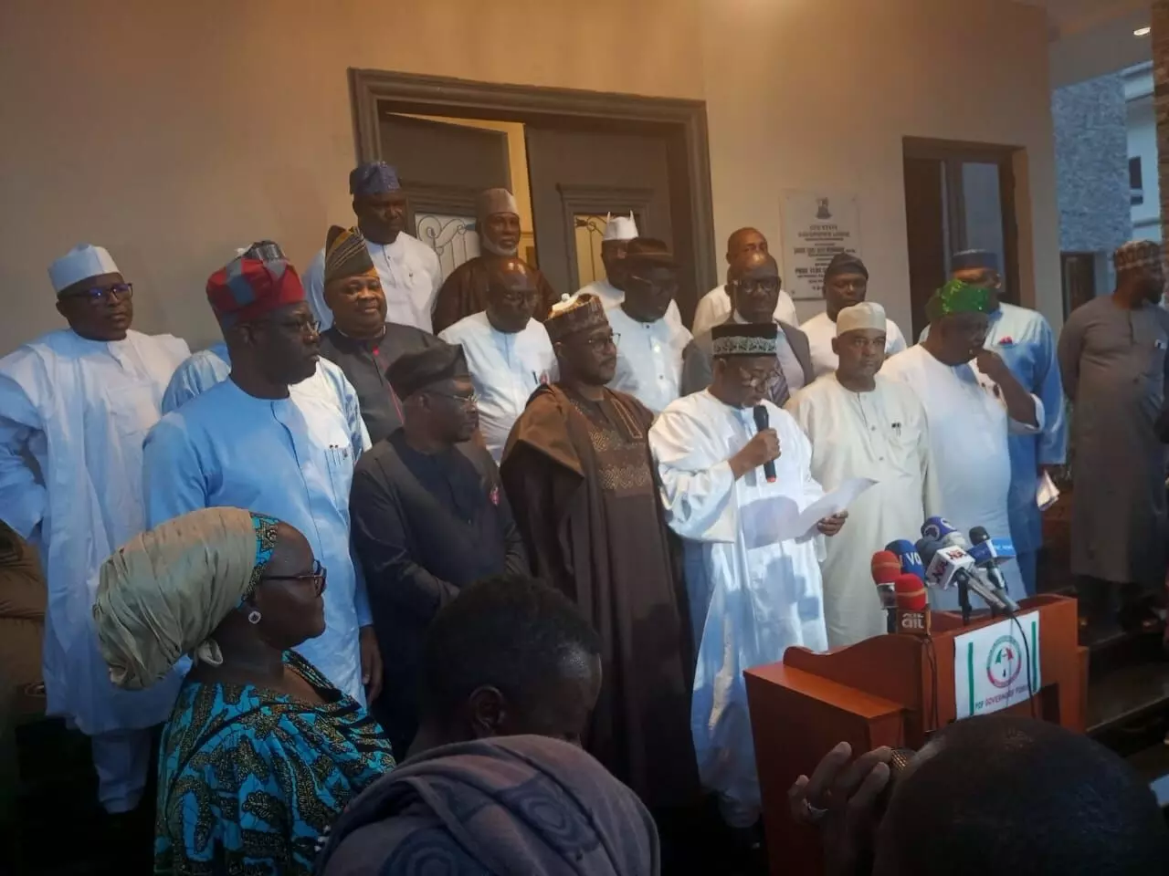 PDP governors task FG on naira value