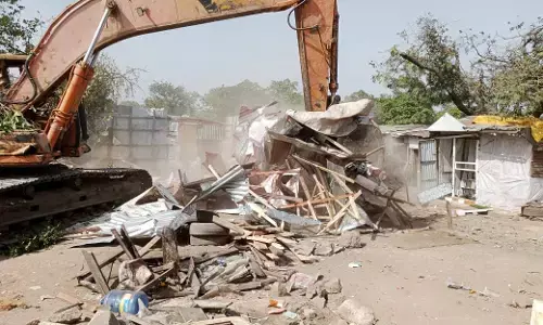 FCTA demolishes popular ‘panteka’ market at Apo-Dutse FCTA demolishes popular ‘panteka’ market at Apo-Dutse