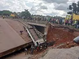Collapsed bridge: Enugu Govt. to reopen one lane of Enugu/Port harcourt Expressway Dec. 24