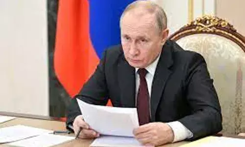 Putin signs decree granting citizenship to foreigners serving in Russian armed forces