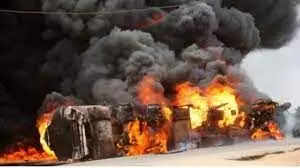 Truck explodes at Nigeria/Benin border area while discharging diesel