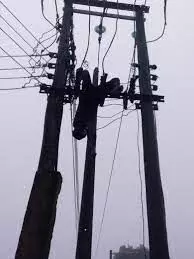 Suspected cable vandal electrocuted in Edo