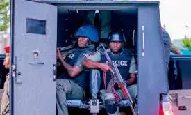 Police arrest 2 suspects for traffic robbery