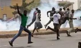 Kano metropolis in chaos as hoodlums wreak havoc, attack journalists Kano metropolis in chaos as hoodlums wreak havoc, attack journalists