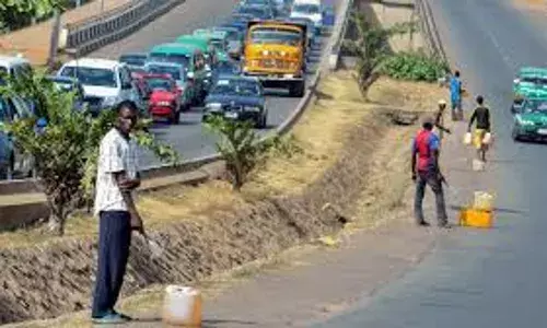 LASG arrests 4 hawkers, confiscates over 2000 litres of PMS products