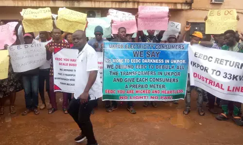 Community protests against six years blackout, bulk billing