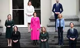 Mobile phones banned from cabinet meetings Mobile phones banned from cabinet meetings