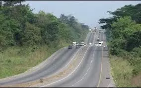 FG to begin palliative work on Sagamu-Ijebu Ode Highway FG to begin palliative work on Sagamu-Ijebu Ode Highway