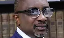 Senator describes lawyers as democracy backbone