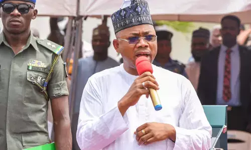 Christmas: Ododo distributes 100 trucks of rice to residents