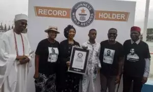 15-yr-old Kanyeyachukwu clinches Guinness World Record for largest art canvas