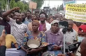 Workers decry deteriorating living standard in Nigeria