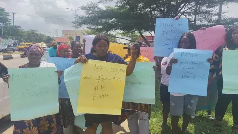 Women storm Edo Assembly with children to seek release of husbands