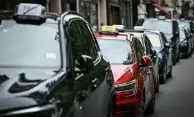 German taxi drivers protest for stricter rules for car-hire platforms