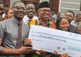 Peter Obi donates N20m to UniCal dentistry department Peter Obi donates N20m to UniCal dentistry department