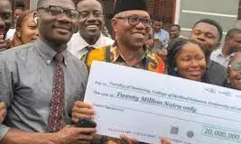 Peter Obi donates N20m to UniCal dentistry department