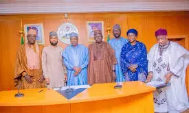 Gombe governor launches hybrid power project at Balanga