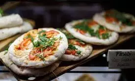 Anger in Italy over extra charge for pizza without tomatoes