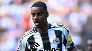 Alexander Isak claims Newcastle broke promises amid Liverpool interest
