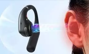 Scientists expose hidden dangers of earphones abuse