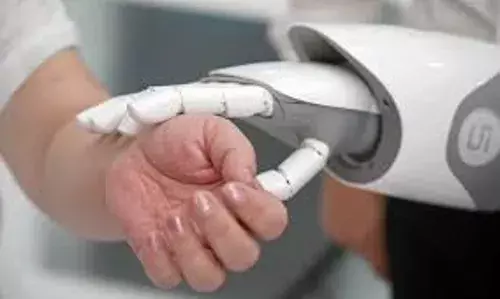 Technology breathes new life into traditional Chinese medicine